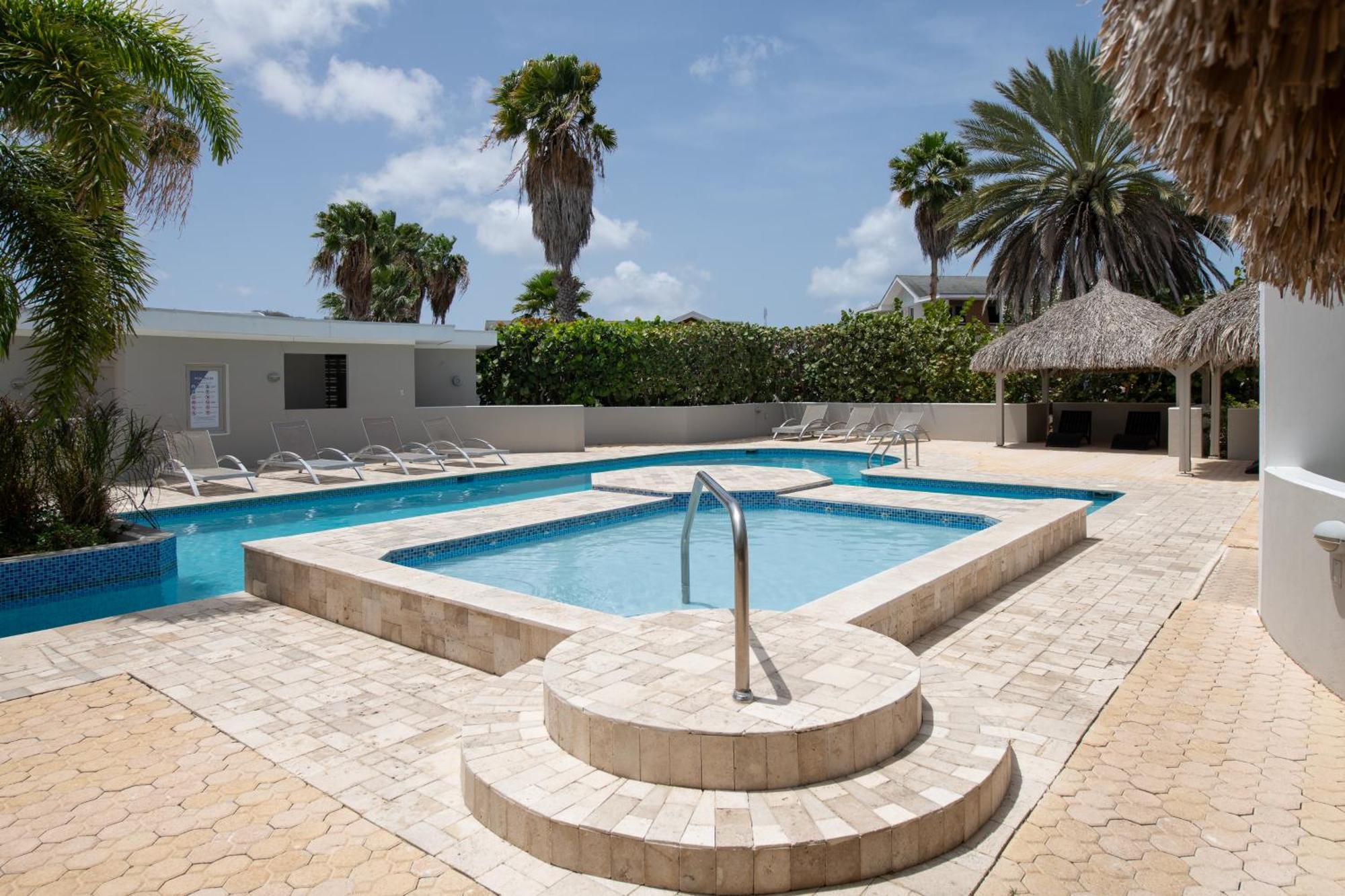 Villa At Secured Gated Resort Near Mambo Beach! Willemstad Exterior photo
